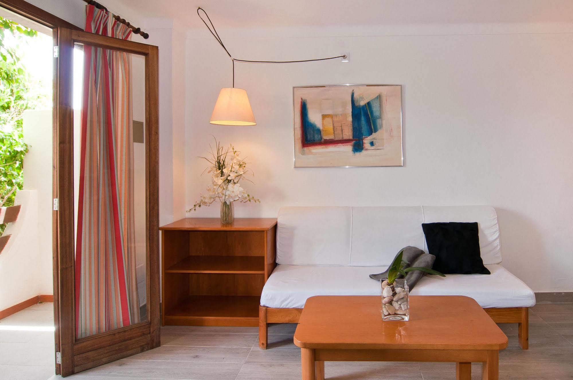 Apartamentos Estanques Колонья Сант Джордин Экстерьер фото